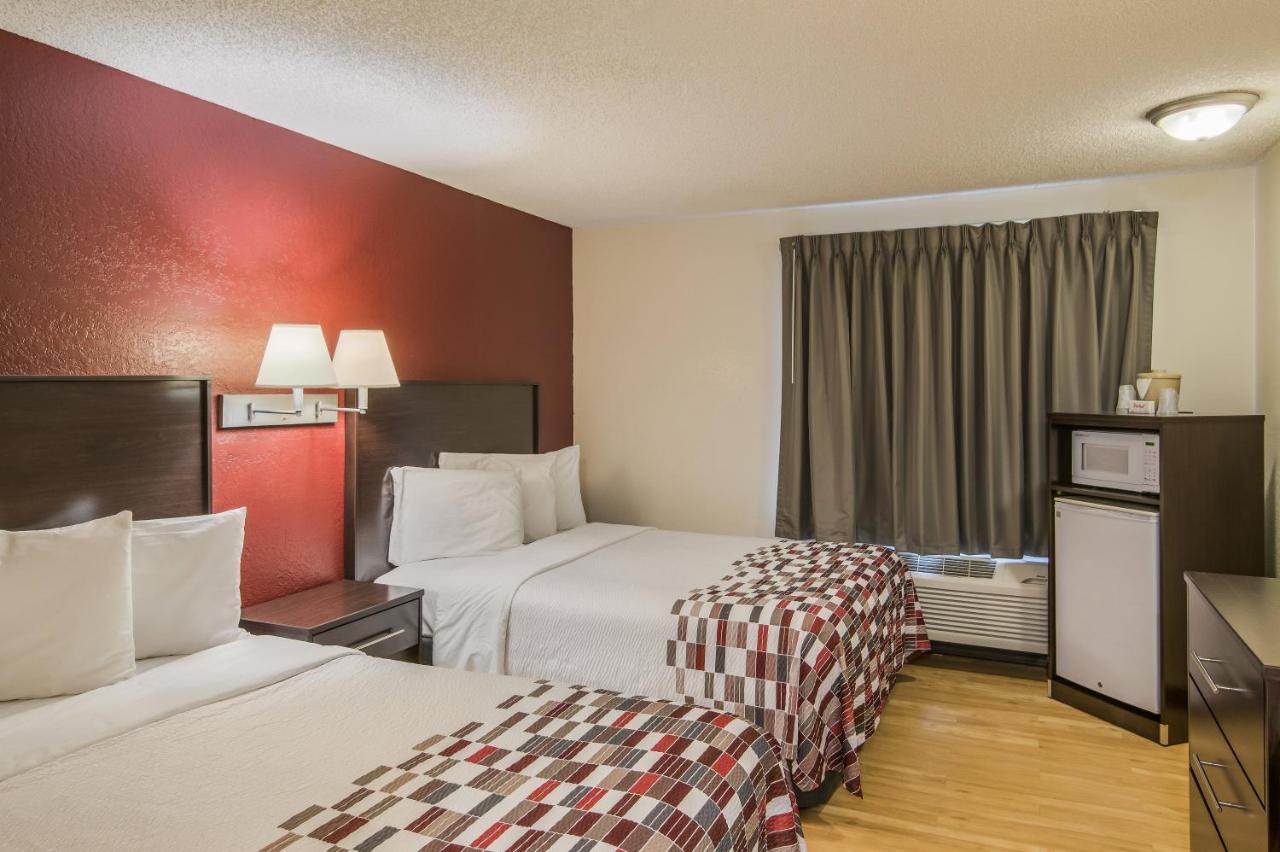 Red Roof Inn & Suites Pensacola East - Милтон Экстерьер фото