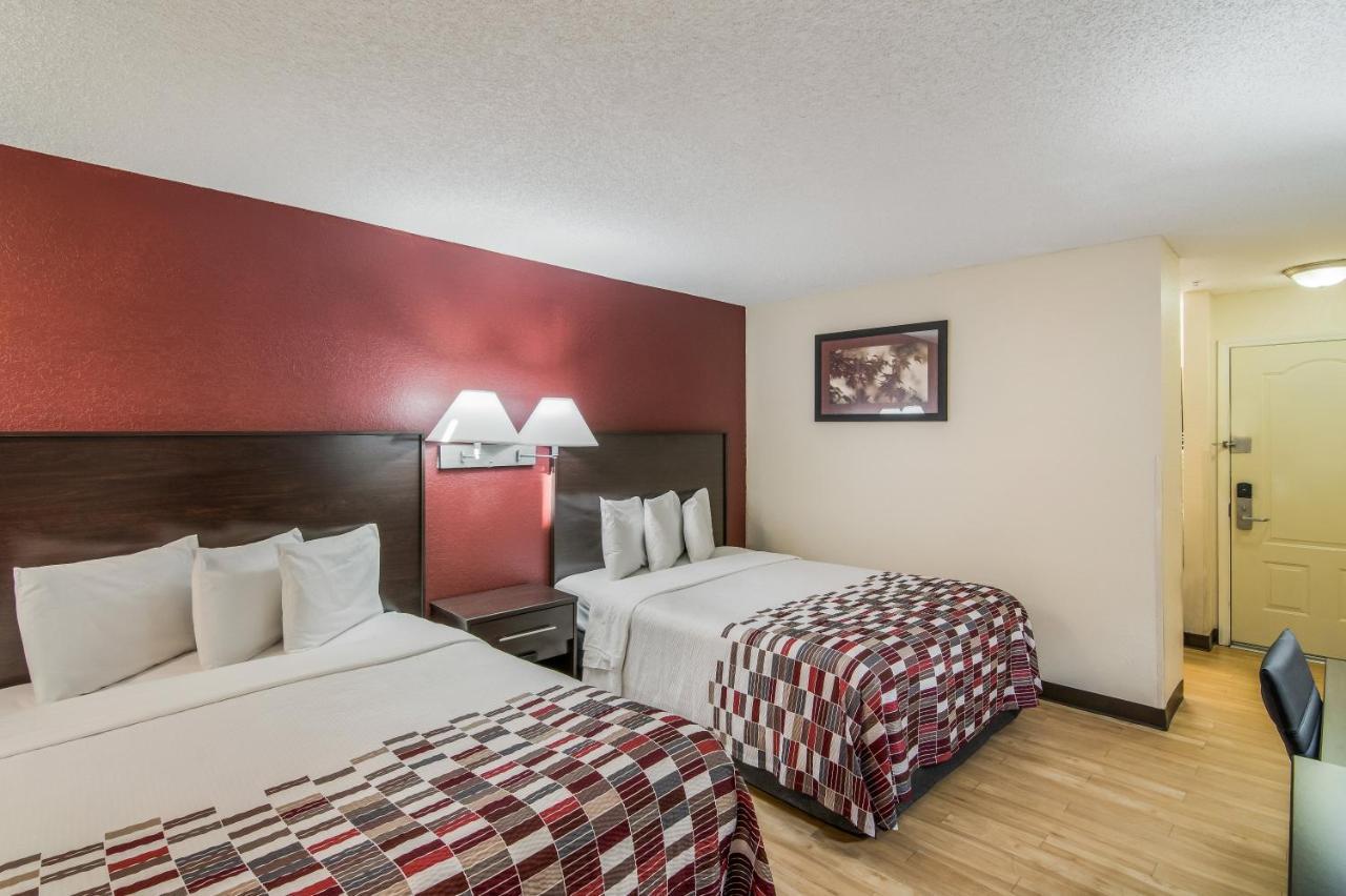 Red Roof Inn & Suites Pensacola East - Милтон Экстерьер фото