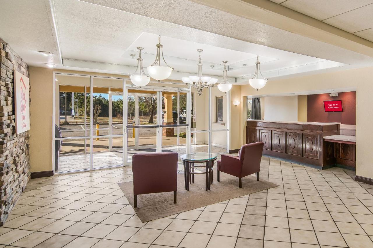 Red Roof Inn & Suites Pensacola East - Милтон Экстерьер фото